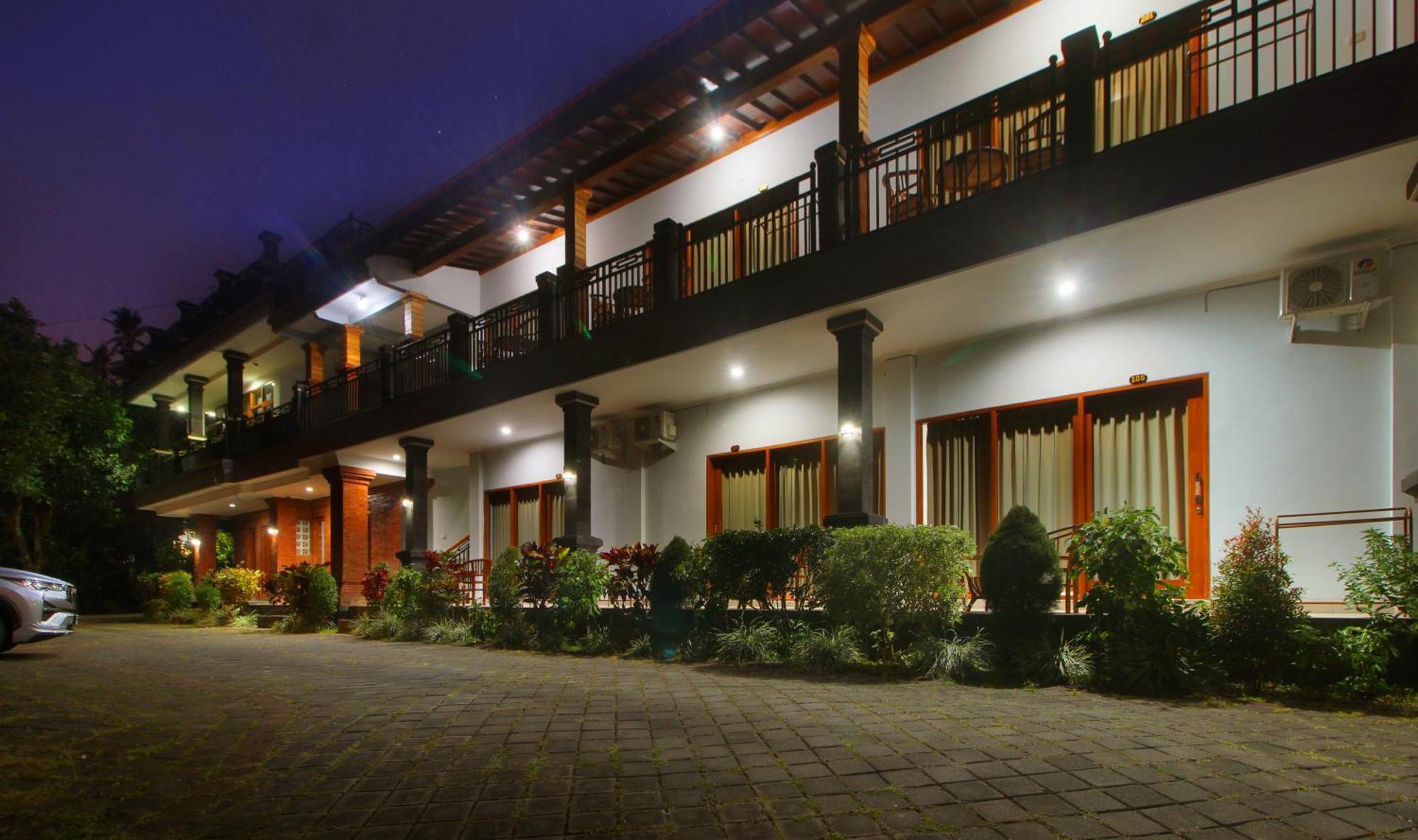 Rostika Hotel Sekumpul Buleleng  Ngoại thất bức ảnh
